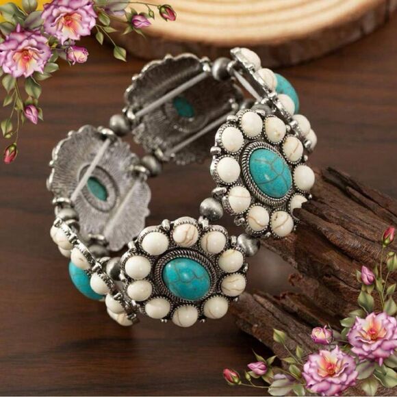 Bohemian Inspired, Vintage Style Elastic Turquoise Beaded Bracelet - Picture 1 of 8